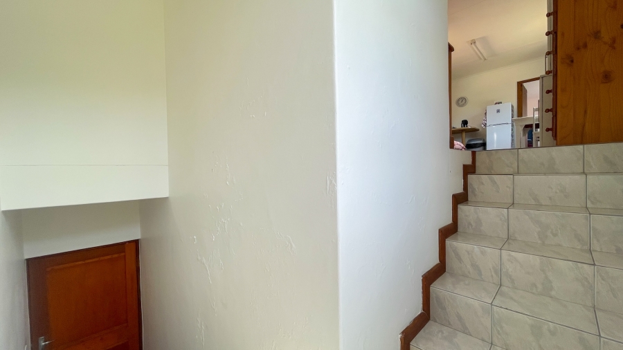 5 Bedroom Property for Sale in Glentana Western Cape